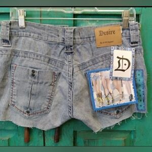 Women's Jrs NEW Vintage Y2K Denim Shorts Sz 9 By Desire 10 Apparel